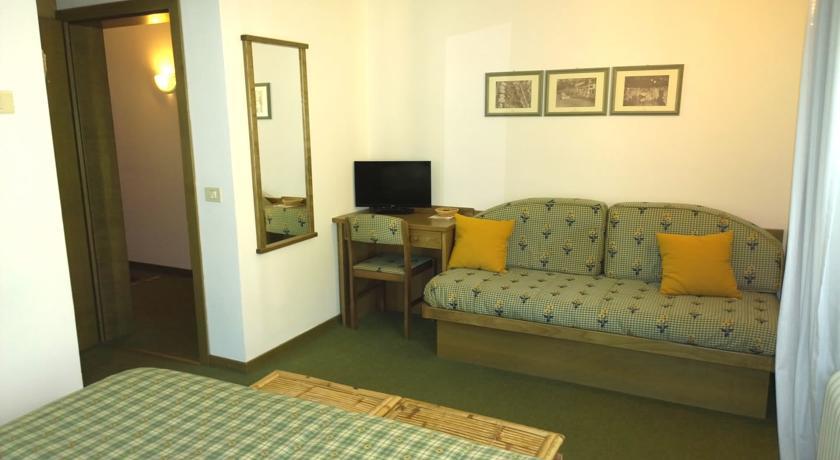 La Felce Bed & Breakfast Carisolo Oda fotoğraf